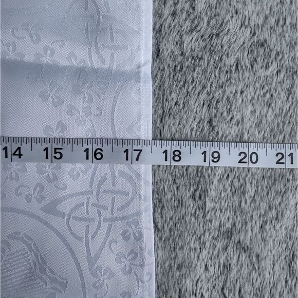 WHITE Embossed Cloth Napkins Set of 4 - Picture 7 of 8